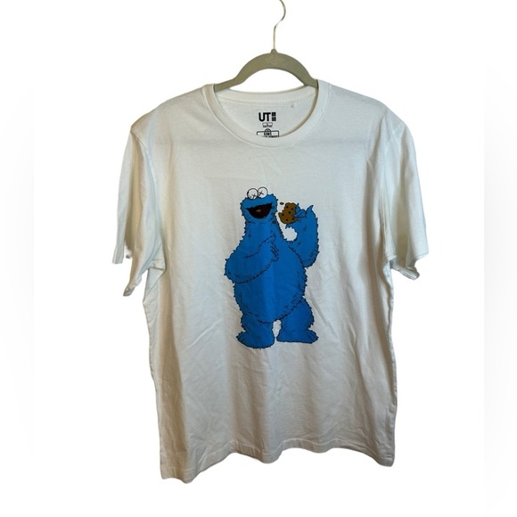 UNIQLO X KAWS COOKIE MONSTER MENS TEE - Picture 1 of 7